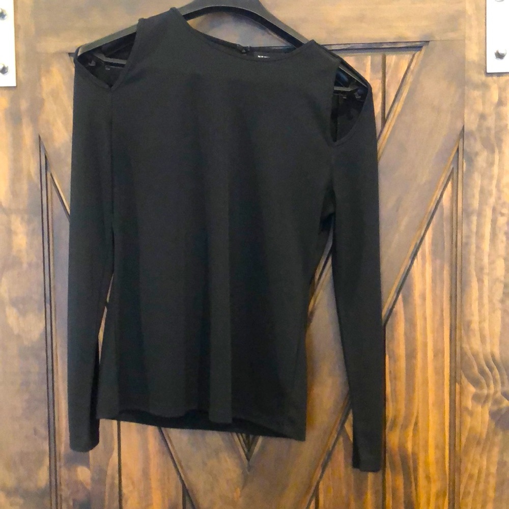 New York & Company Shoulder cut-out Top